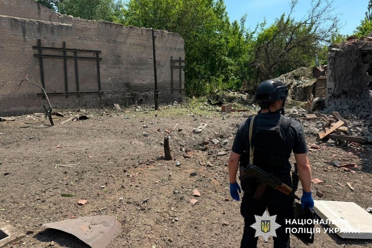 Двоє цивільних загинули, ще 11 поранені внаслідок ворожих обстрілів Донеччини 8 червня
